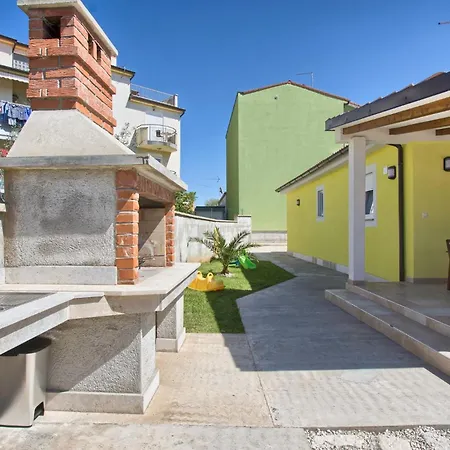 Villa House Valnessa In Medulin, Istria By Istrabook