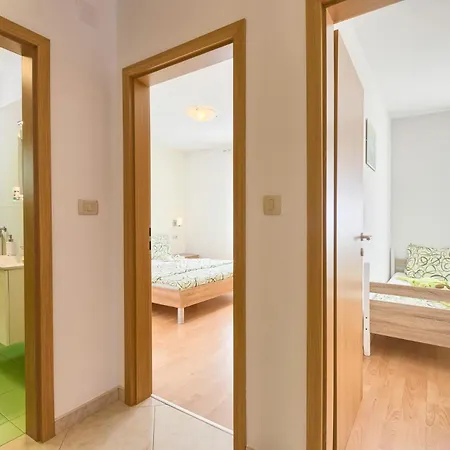 House Valnessa In Medulin, Istria By Istrabook Villa *